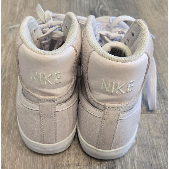 Nike High Top Sneakers Suede Classic Retro Basketball‎ Style Casual Shoes sz 5.5 - Picture 2 of 8